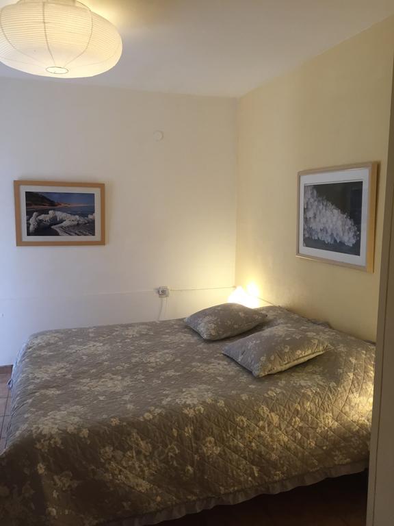 Gil'S Guest Rooms Neve Zohar Eksteriør billede