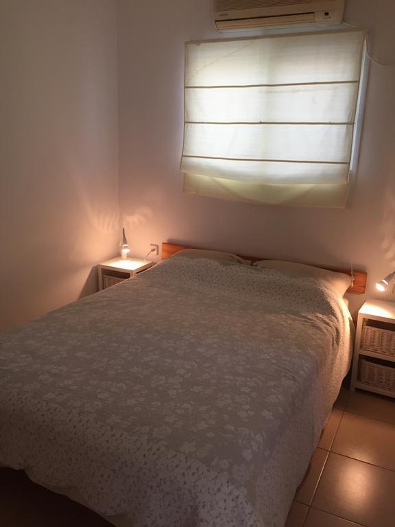 Gil'S Guest Rooms Neve Zohar Værelse billede